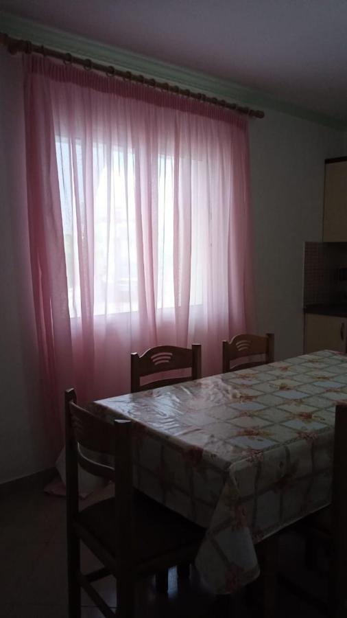 Vila Demo Vlorë 外观 照片